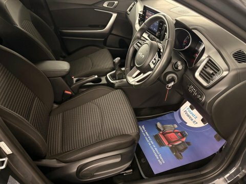 Kia Ceed 1.5 T-gdi 2 LG23VFV #3