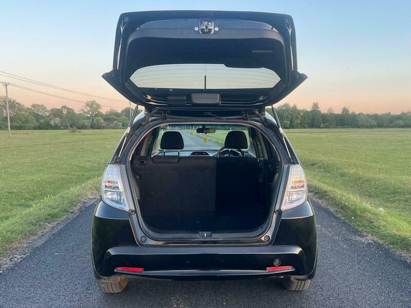Honda Fit Hatchback Green #39