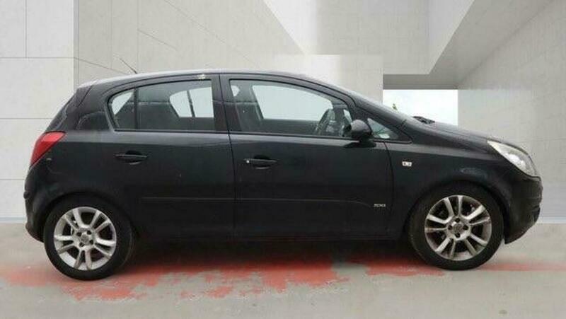Vauxhall Corsa 1.4I 16V Sxi Black #6