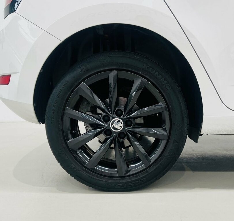 Skoda Fabia 1L Colour Edition PK70SSZ White #6