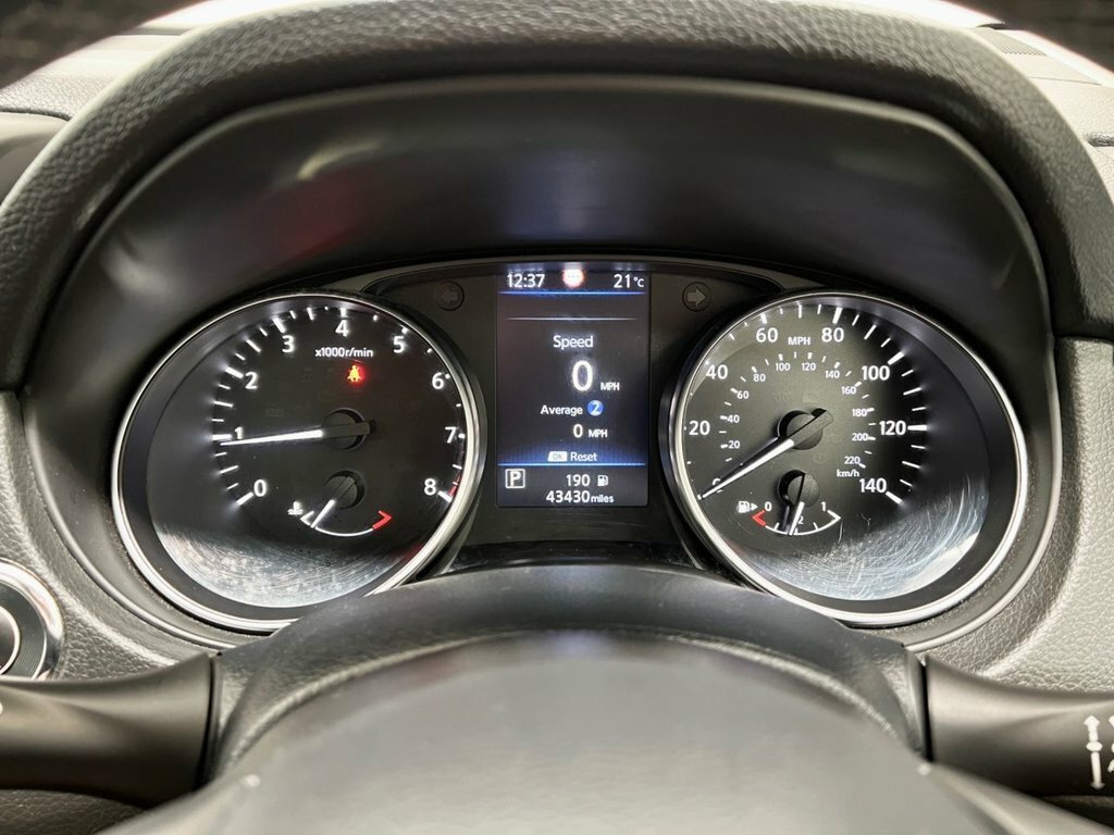 Nissan Qashqai 1.3L Tekna GK20KDU White #5
