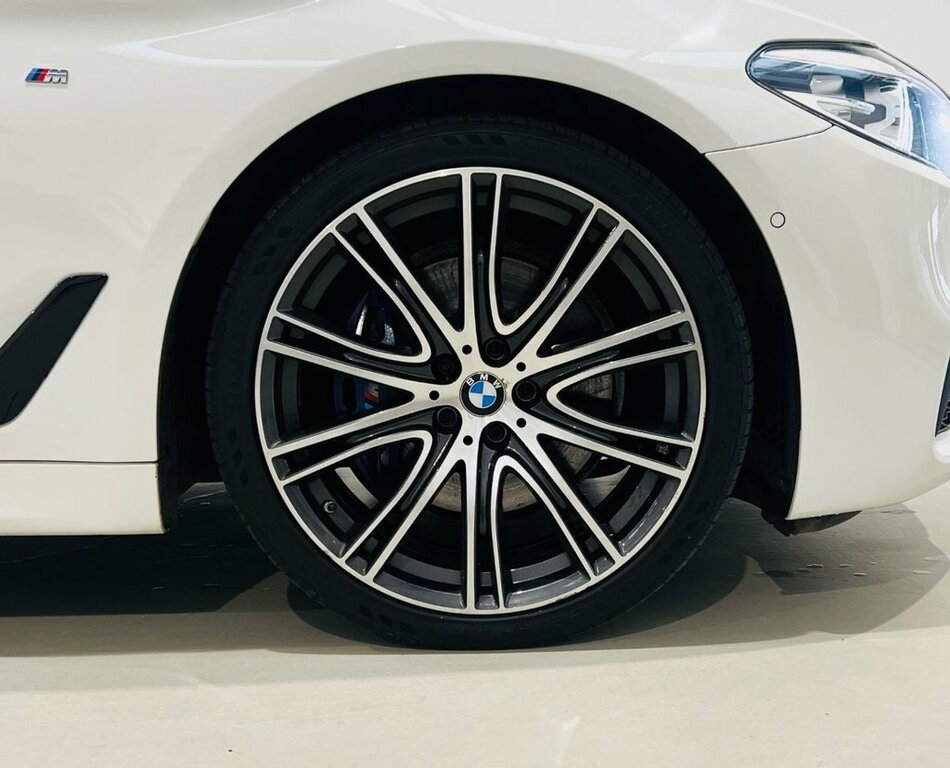 BMW 5 Series 3L M Sport YC68NPW White #6
