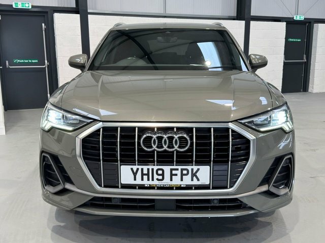 Audi Q3 2019 1.5 Tfsi Cod 35 S Line Suv S Troni YH19FPK Grey #4