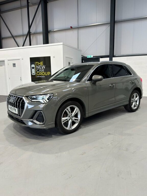 Audi Q3 2019 1.5 Tfsi Cod 35 S Line Suv S Troni Grey
