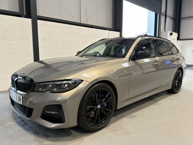 BMW 3 Series 2022 2.0 330I M Sport Pro Edition Touring Petr Grey