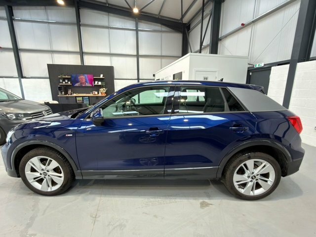 Audi Q2 2022 1.5 Tfsi Cod 35 S Line Suv YY72UAR Blue #4