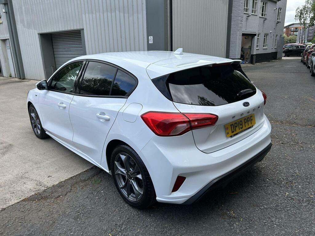 Ford Focus Hatchback 1.0T Ecoboost St-line Euro 6 Ss DP19PPF White #4