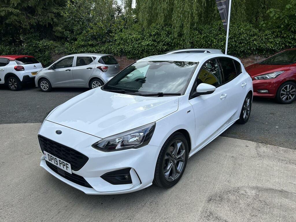 Ford Focus Hatchback 1.0T Ecoboost St-line Euro 6 Ss DP19PPF White #3