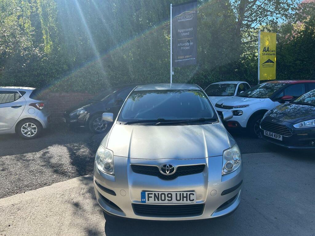 Toyota Auris Hatchback 1.6 Vvt-i Tr 200909 Silver #2