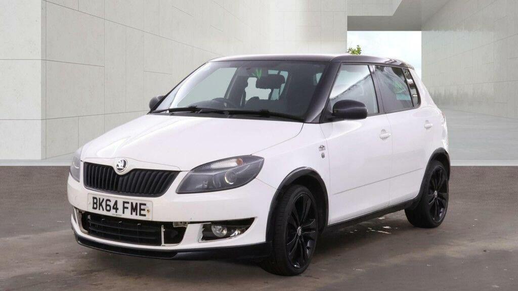 Skoda Fabia Hatchback 1.2 Tsi Black Edition Euro 5 20146 BK64FME White #4