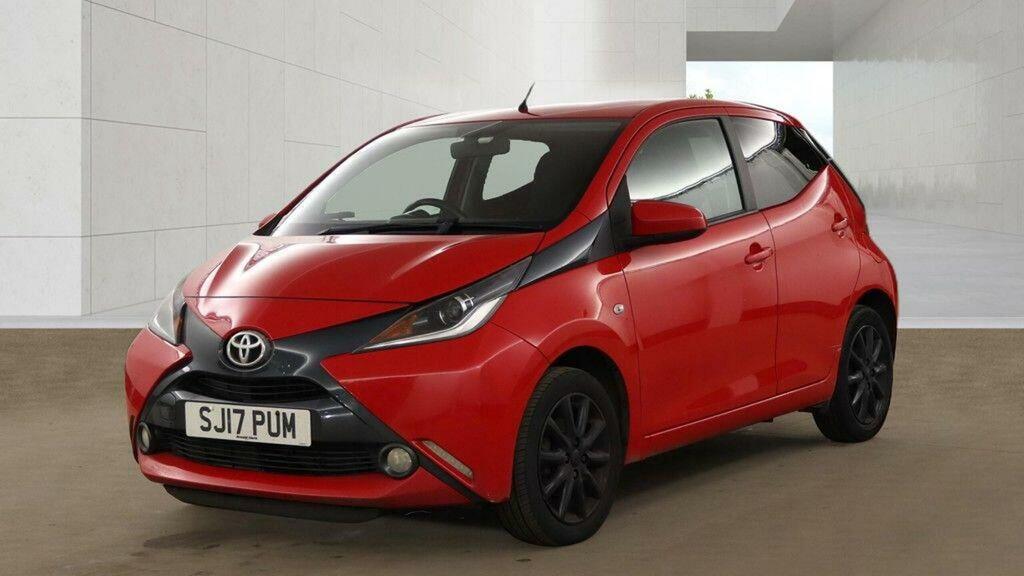 Toyota Aygo Hatchback 1.0 Vvt-i X-style Euro 6 201717 SJ17PUM Red #4