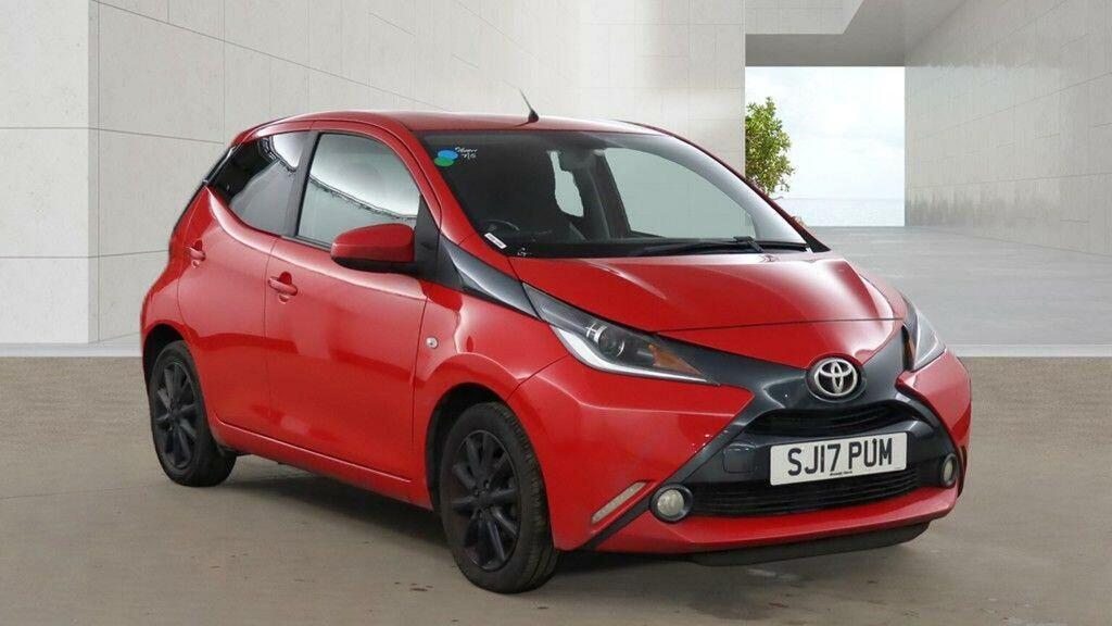 Toyota Aygo Hatchback 1.0 Vvt-i X-style Euro 6 201717 Red