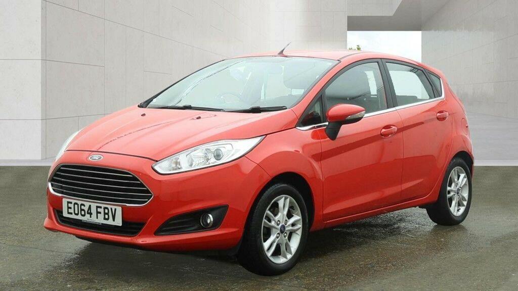 Ford Fiesta Hatchback 1.25 Zetec Euro 5 201464 EO64FBV Red #4