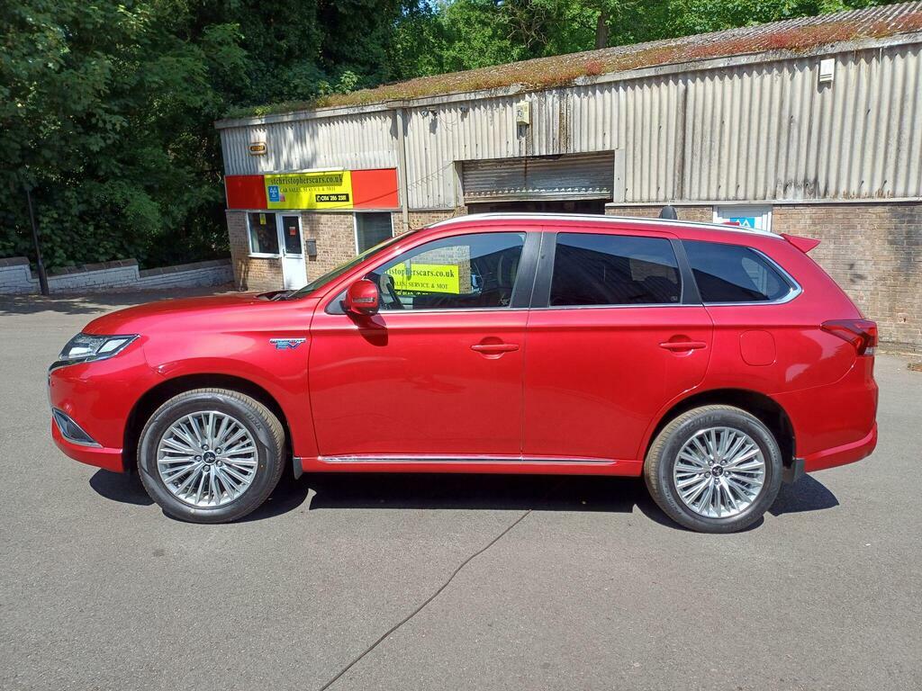 Mitsubishi Outlander 2.4H Twinmotor 13.8Kwh Dynamic Safety Cvt 4Wd Euro RK69CYH Red #4