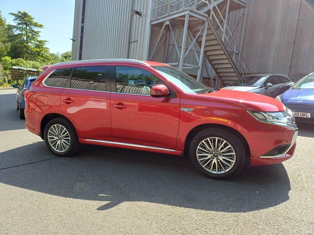 Mitsubishi Outlander 2.4H Twinmotor 13.8Kwh Dynamic Safety Cvt 4Wd Euro RK69CYH Red #6