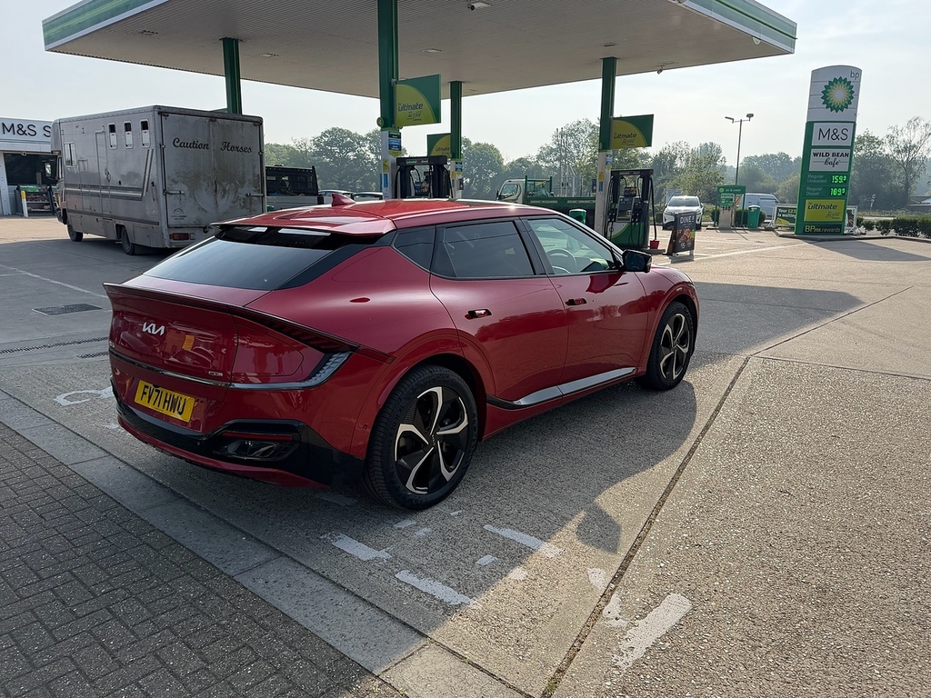 Kia EV6 77.4Kwh Gt-line S Hatchback Awd FV71HWU Red #5