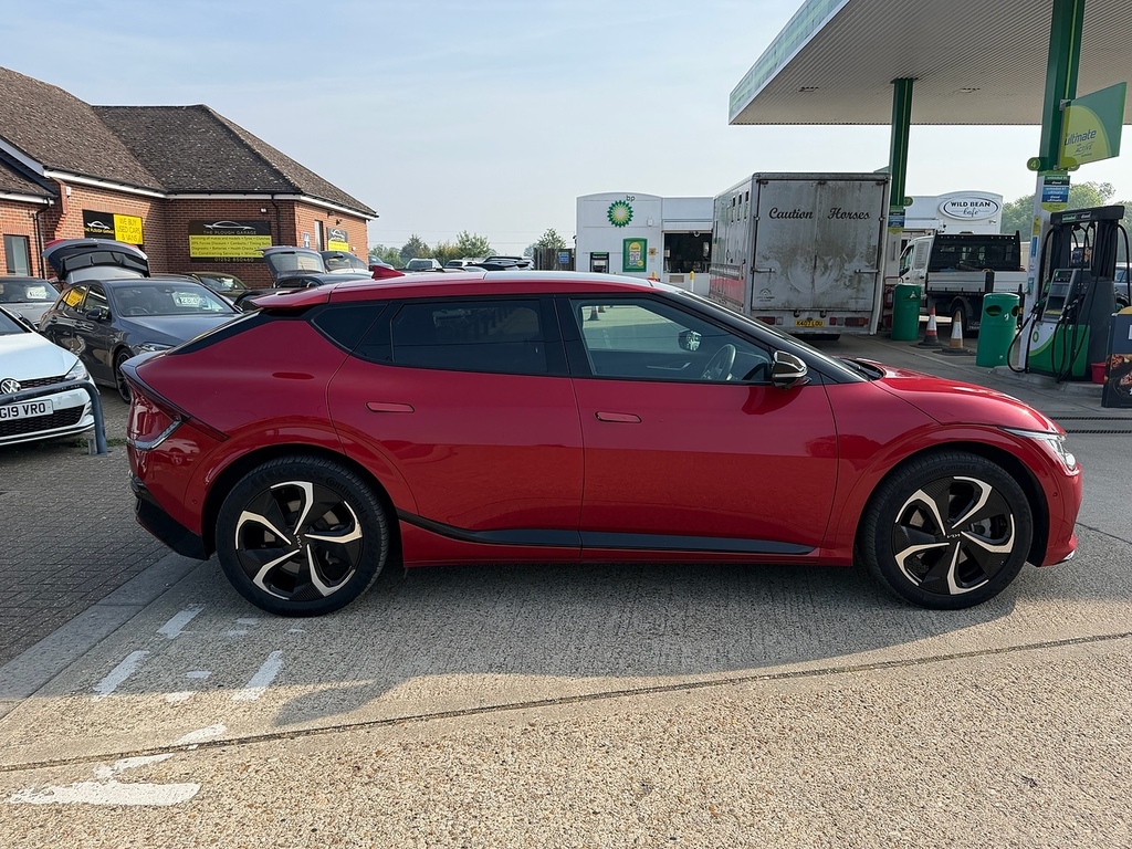 Kia EV6 77.4Kwh Gt-line S Hatchback Awd FV71HWU Red #4