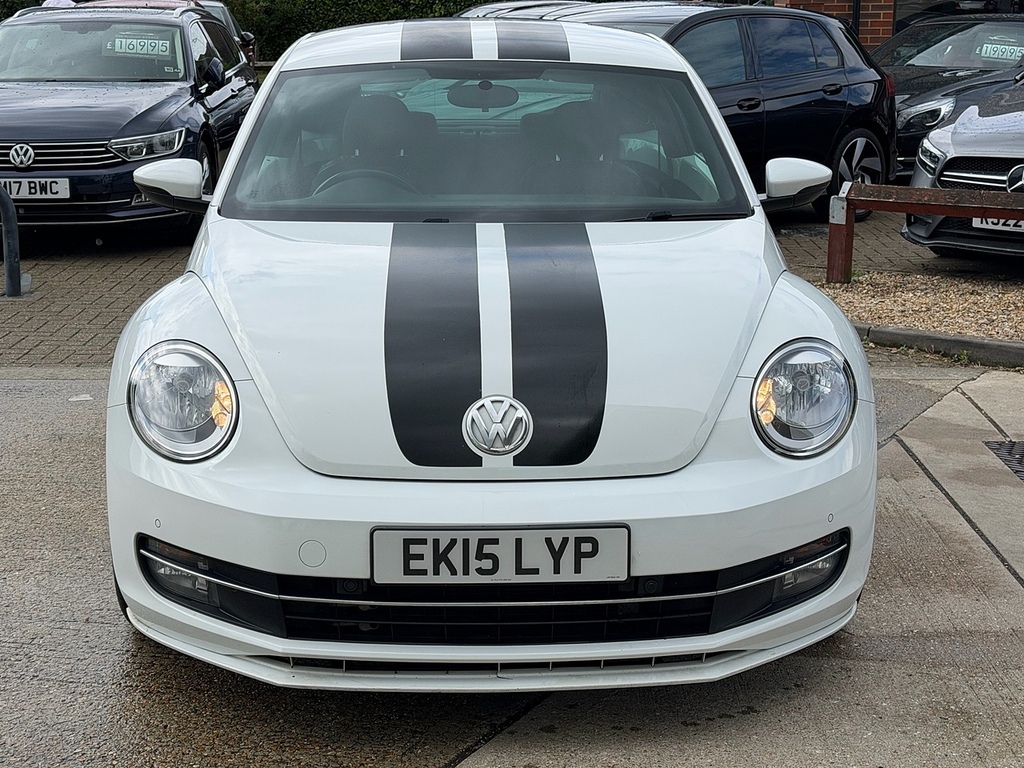 Volkswagen Beetle 1.6 Tdi Bluemotion Tech Design Hatchback Diese White #3