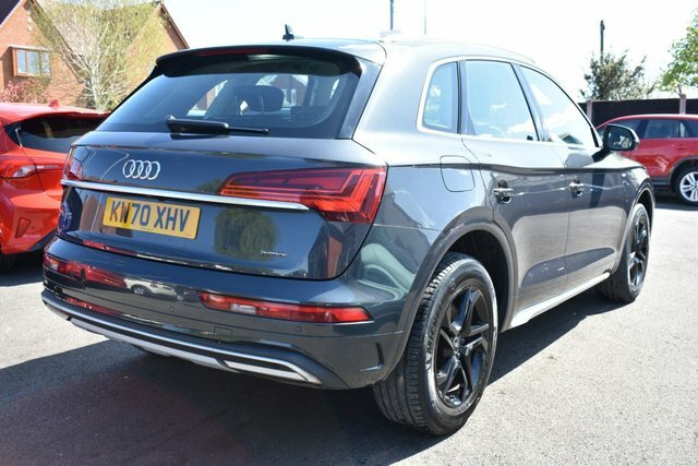 Audi Q5 Tfsi 45 Sport Suv KW70XHV Grey #4