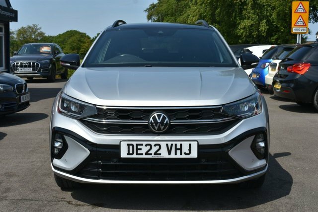 Volkswagen Taigo Tsi R-line Suv DE22VHJ Silver #2