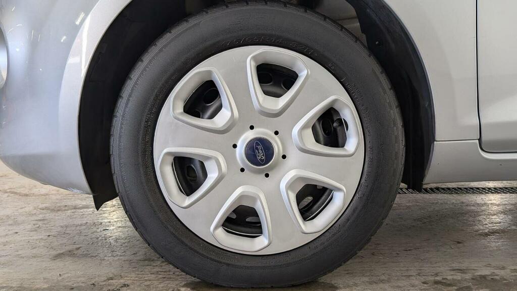 Ford KA Hatchback 1.2 Studio Euro 6 Ss 201414 YH14MKU Silver #6