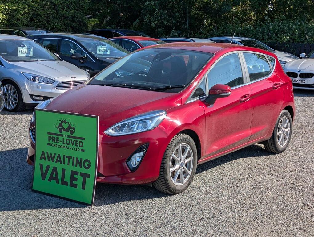 Ford Fiesta Hatchback 1.1 Ti-vct Zetec Euro 6 Ss 2018 Red