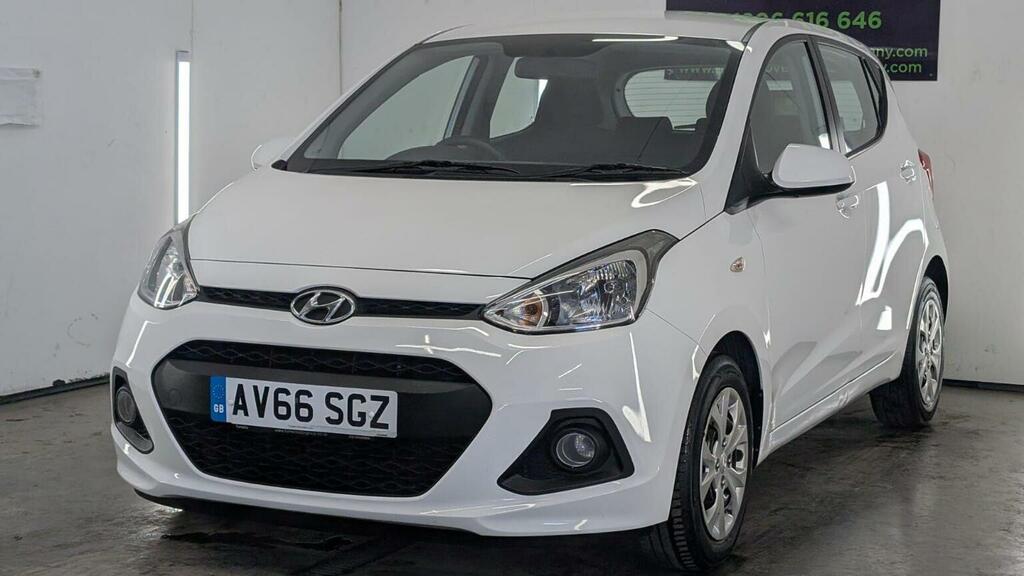 Hyundai I10 Hatchback 1.0 Se Euro 5 201666 White