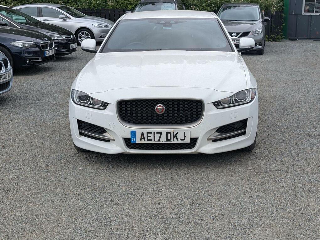 Jaguar XE Saloon 2.0I R-sport Euro 6 Ss 201717 AE17DKJ White #5