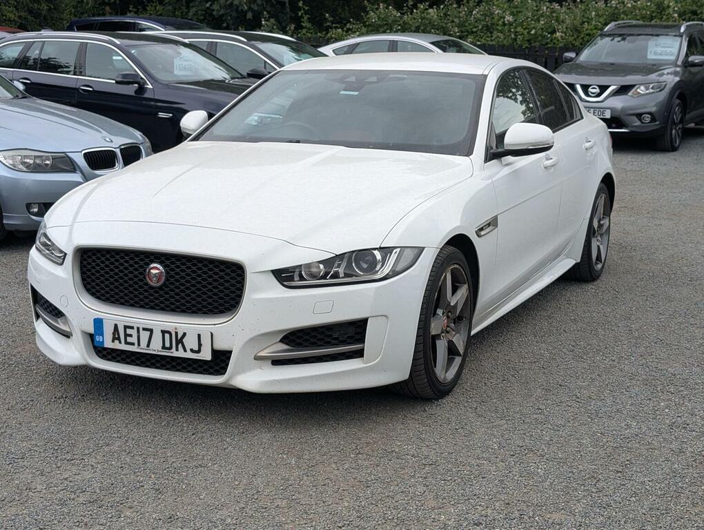 Jaguar XE Saloon 2.0I R-sport Euro 6 Ss 201717 AE17DKJ White #4