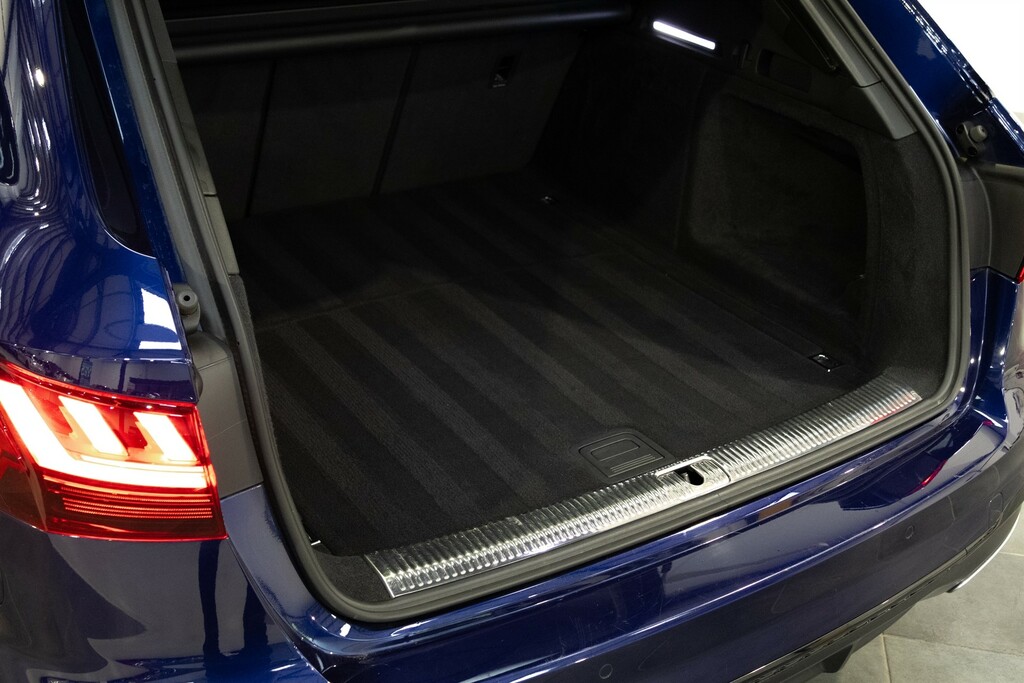 Audi A4 Avant Avant Tdi Quattro S Line Black Edition Blue #3