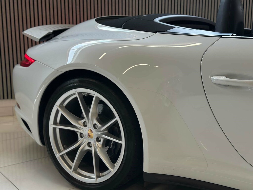 Porsche 911 Carrera 4 4Wd #6