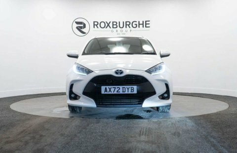 Toyota Yaris 1.5L Design White