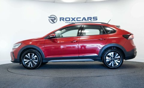 Volkswagen Taigo Suv YD23KXT Red #4