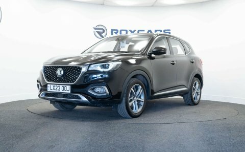 MG HS Suv LX23OOJ Black #3
