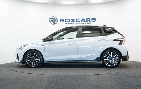 Hyundai I20 Hatchback AMZ4476 White #4