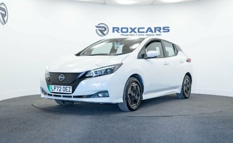 Nissan Leaf Hatchback LP72OEZ White #3