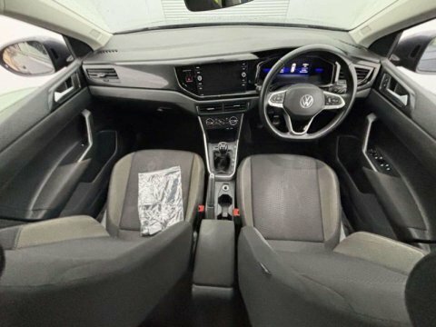 Volkswagen Taigo Suv LL23EGU Grey #3