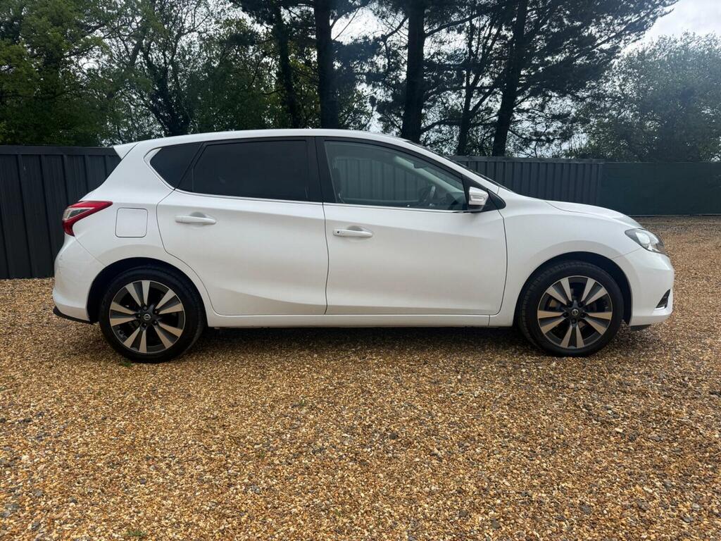 Nissan Pulsar Hatchback 1.2 Dig-t N-connecta Euro 6 Ss 2 White #3