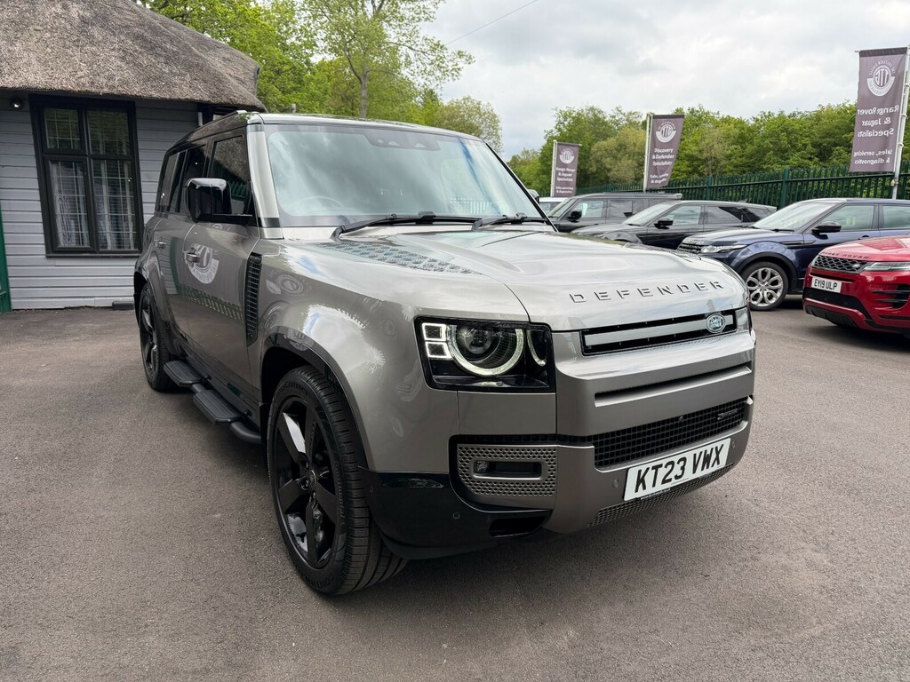 Land Rover Defender 110 3.0 D300 X-dynamic Hse 110 7 Seat Silver