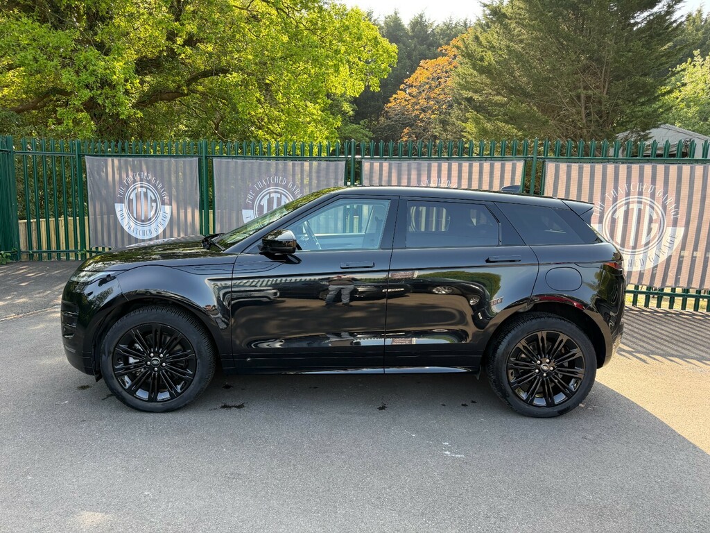 Land Rover Range Rover Evoque 1.5 P300e Dynamic Hse GN24XYX Black #4