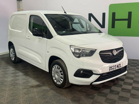 Vauxhall Combo 2023 23 1.5 White