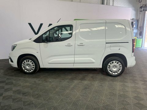 Vauxhall Combo 2023 23 1.5 DS23MZL White #3