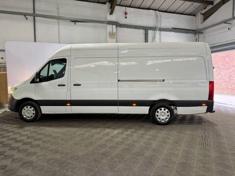 Mercedes-Benz Sprinter 2023 23 2.0 YA23UCE White #5