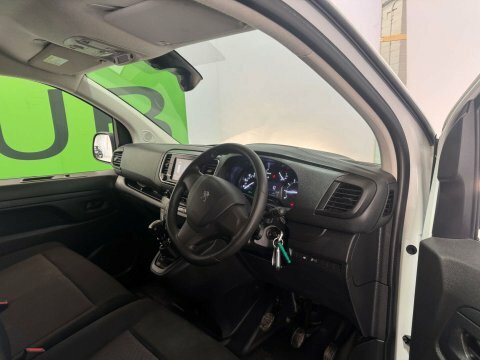 Peugeot Expert 2023 73 1.5 YC73ZWJ White #2