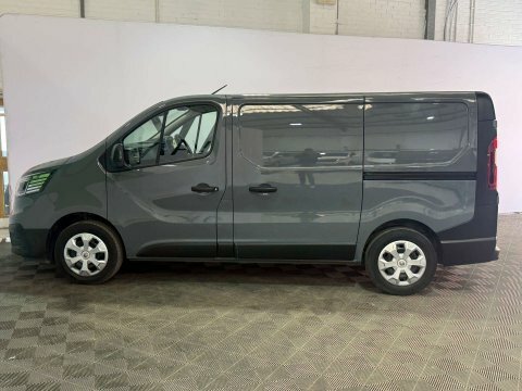 Renault Trafic 2023 23 2.0 VE23ZTF Grey #2