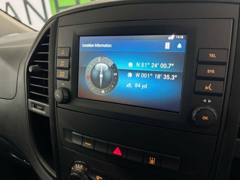 Mercedes-Benz eVito Mpv White #22
