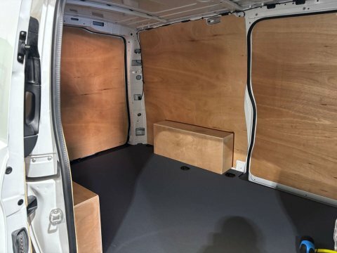 Mercedes-Benz eVito Mpv White #25
