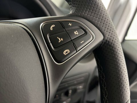 Mercedes-Benz eVito Mpv White #12