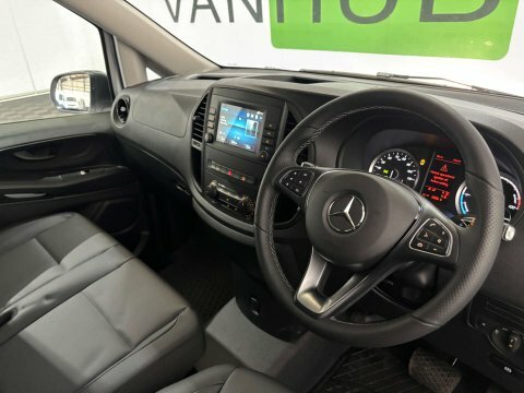 Mercedes-Benz eVito 2024 74 Evito White #2