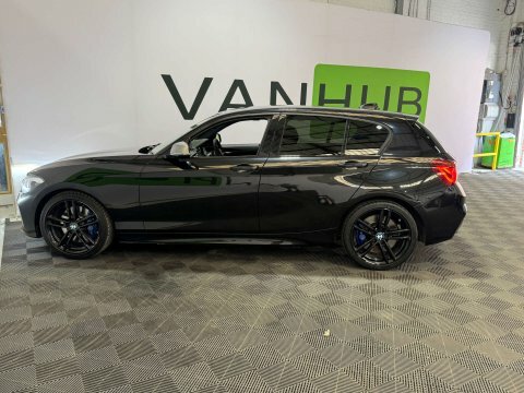 BMW 1 Series 2018 18 3.0 YA18NFF Black #4